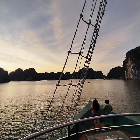 Venezia Boutique Cruises - Catba Island Hotell Chan Chau Exteriör bild