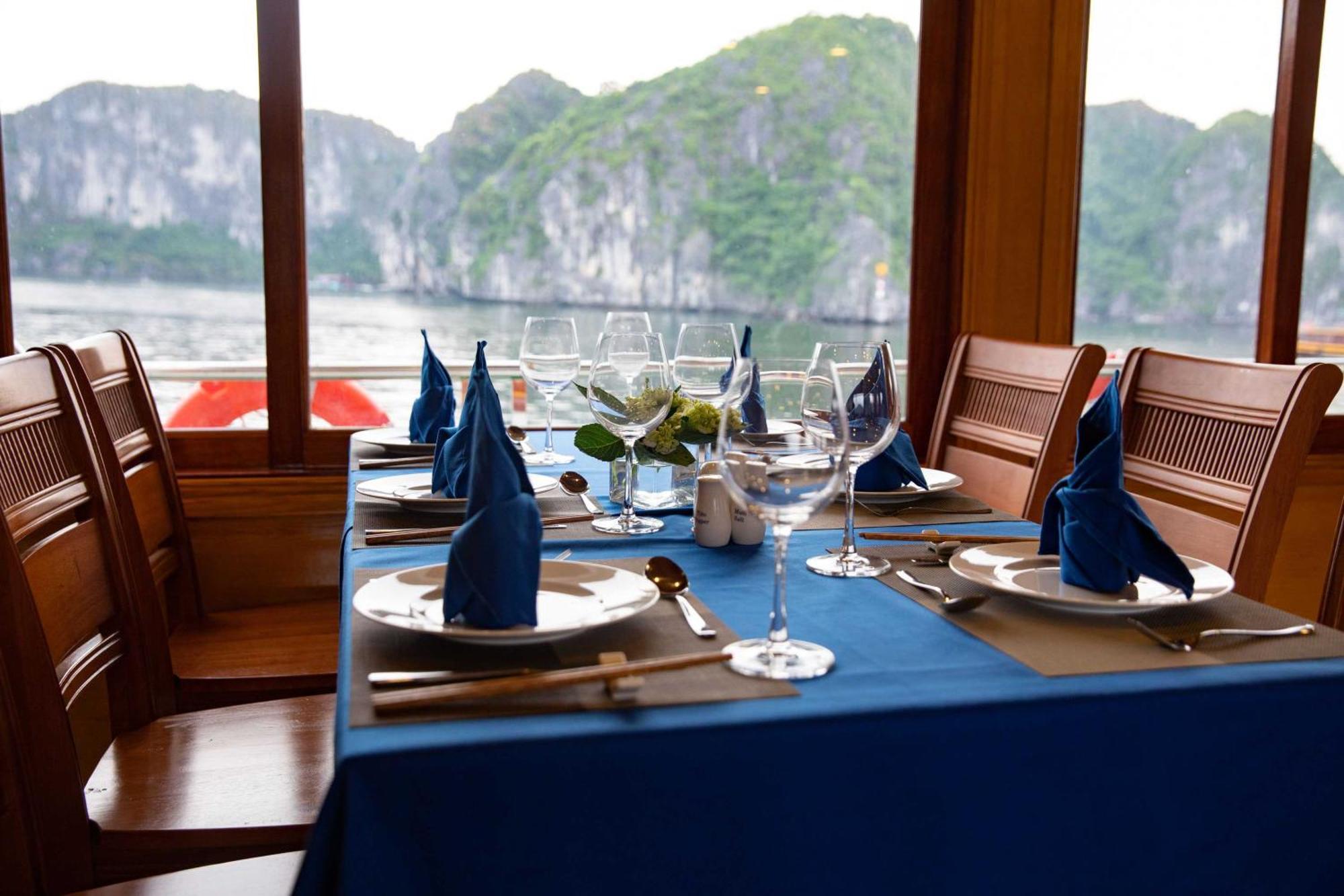 Venezia Boutique Cruises - Catba Island Hotell Chan Chau Exteriör bild