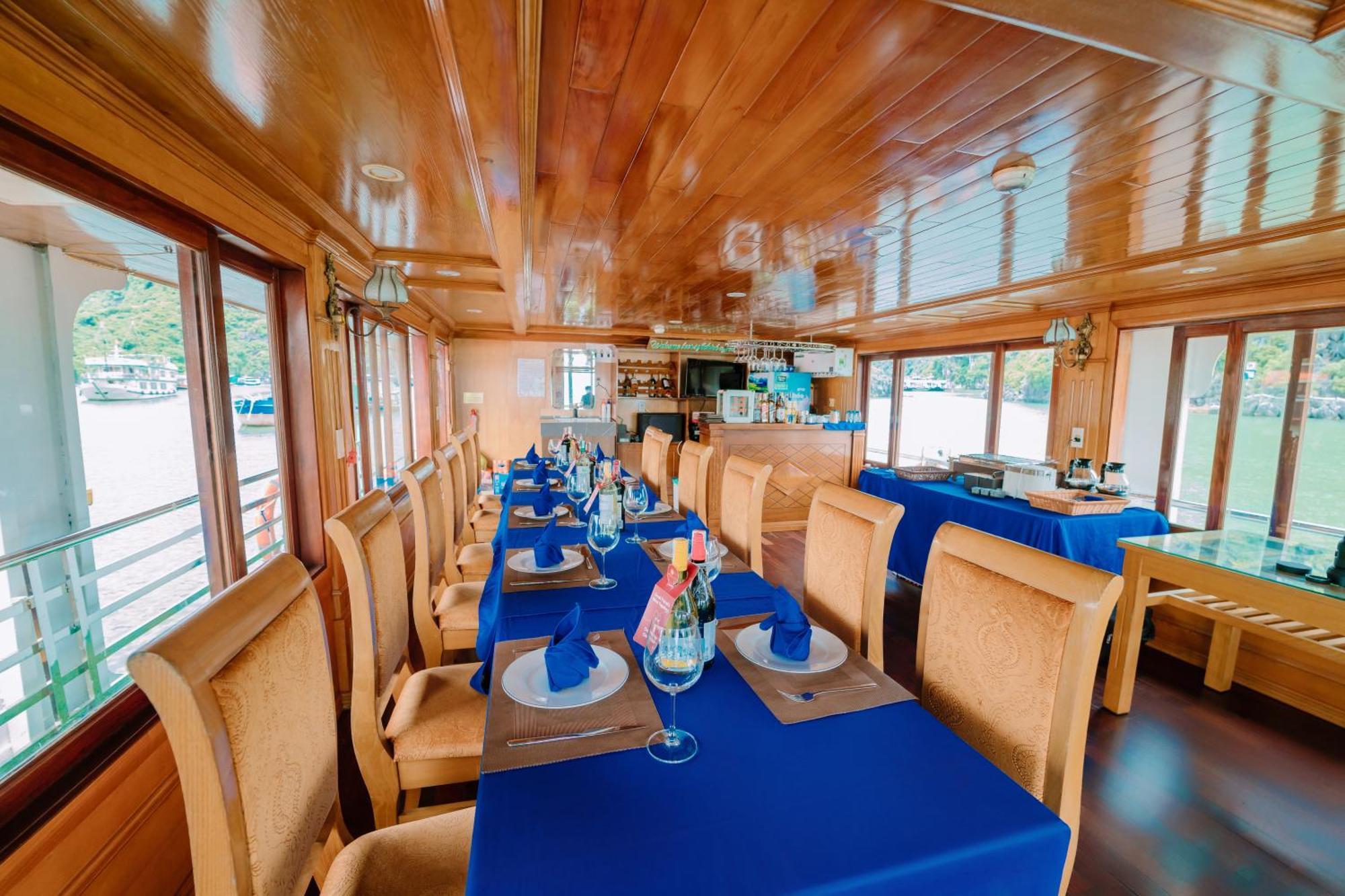 Venezia Boutique Cruises - Catba Island Hotell Chan Chau Exteriör bild