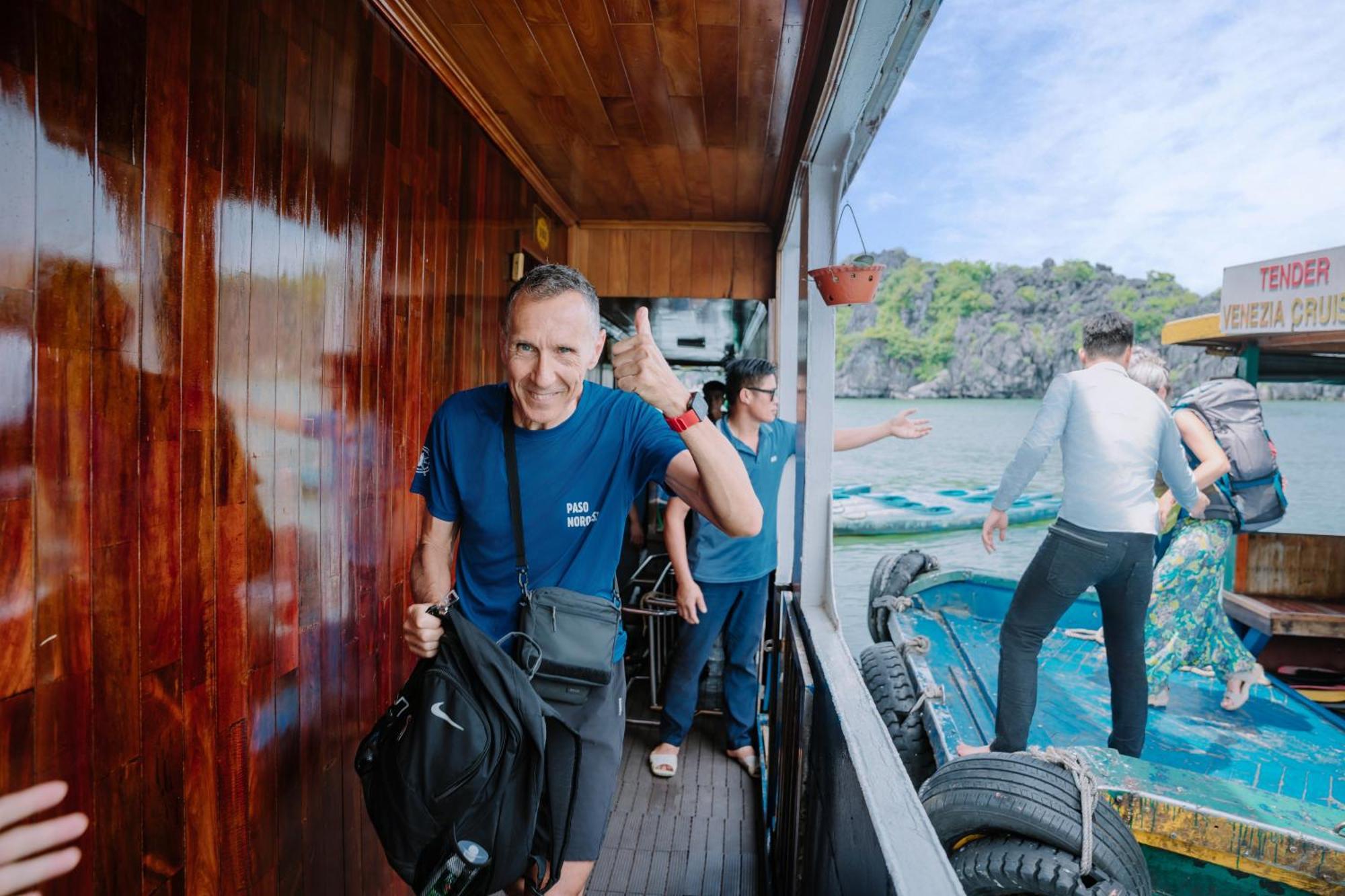 Venezia Boutique Cruises - Catba Island Hotell Chan Chau Exteriör bild