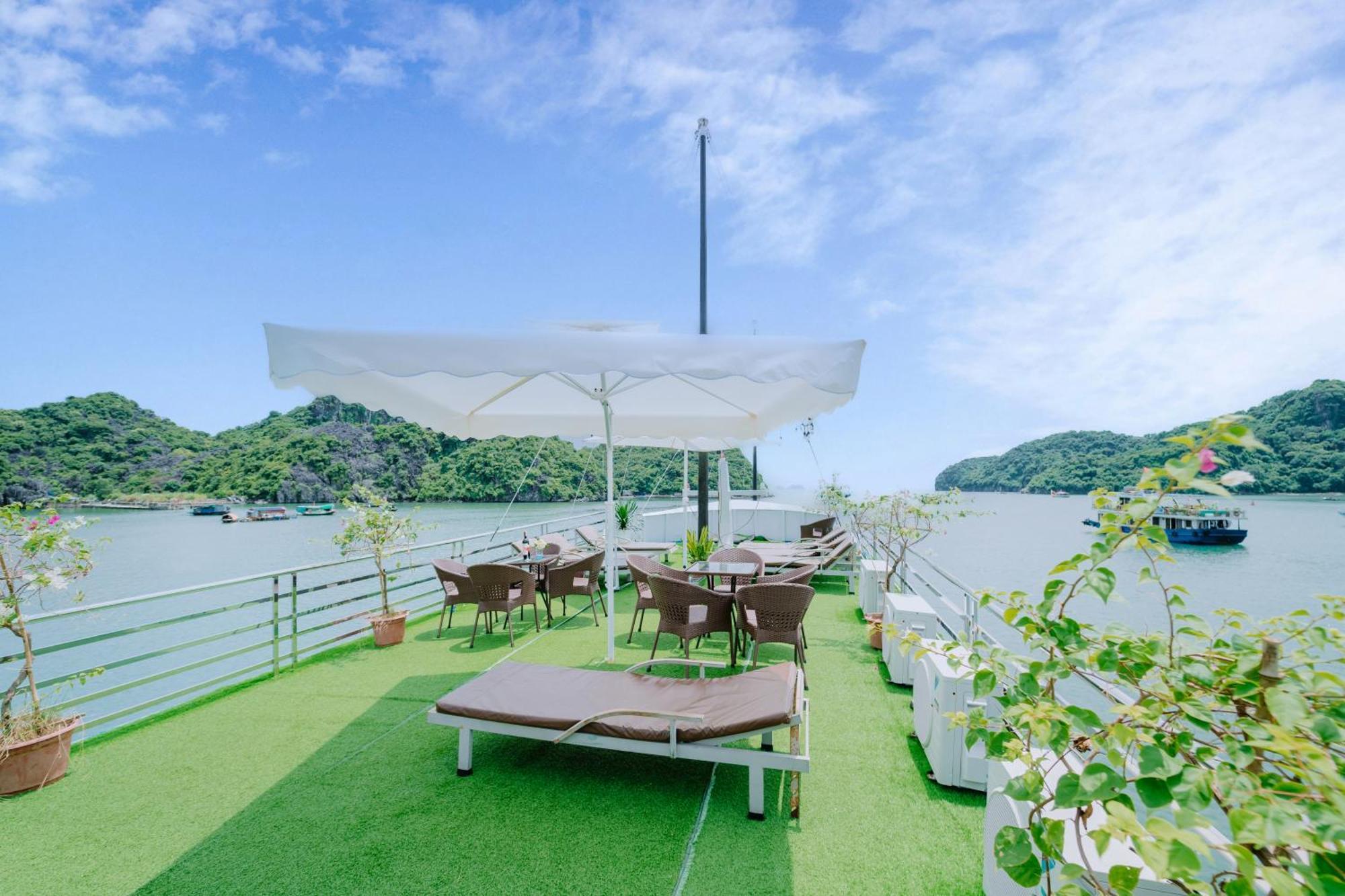 Venezia Boutique Cruises - Catba Island Hotell Chan Chau Exteriör bild