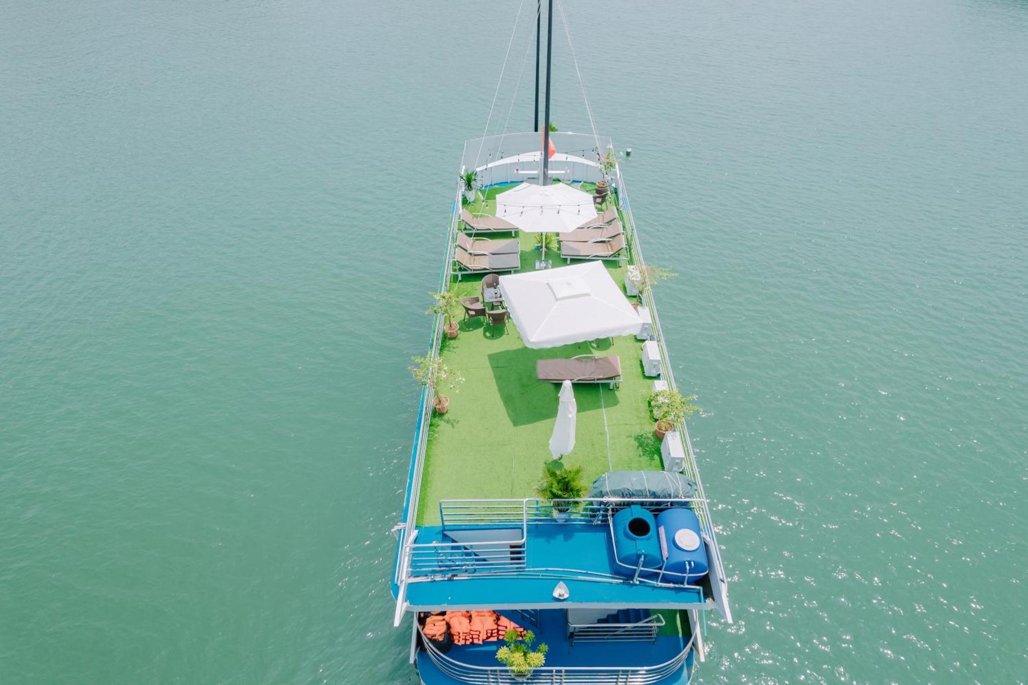 Venezia Boutique Cruises - Catba Island Hotell Chan Chau Exteriör bild